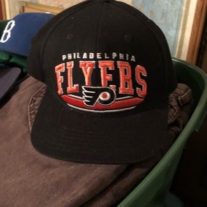 Flyers snap back